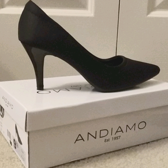 Andiamo Black Gina Heels - Picture 3 of 4
